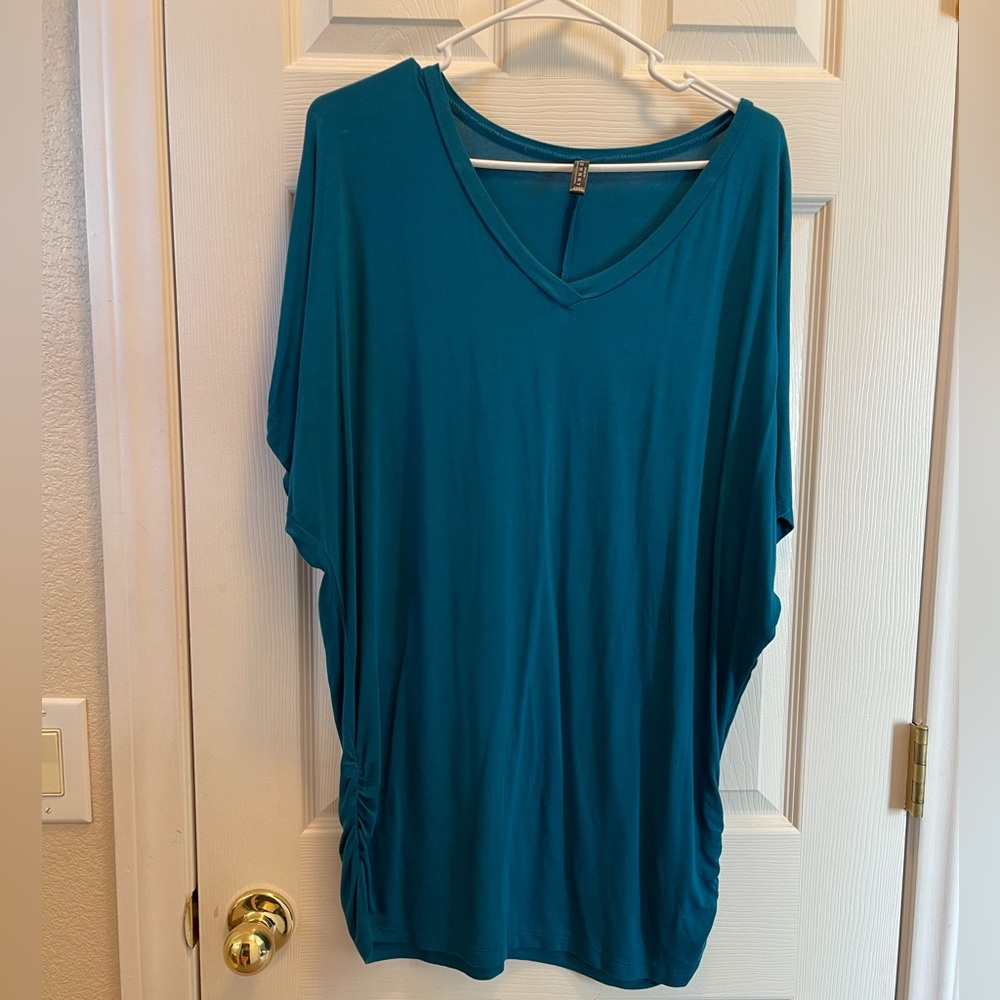 **SOLD** Johnny Teal Top Size: XXXL w/ Side Ruching